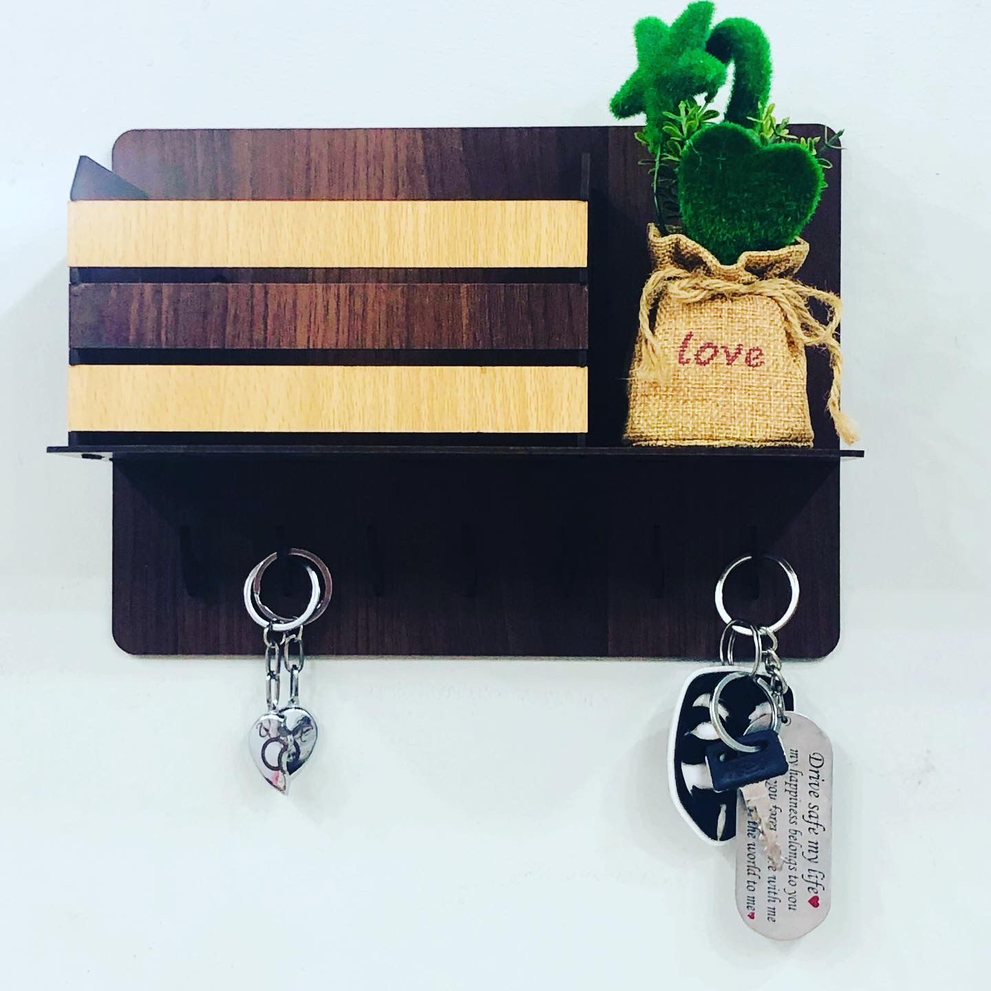 Wooden Key Holder With Tissue Holder